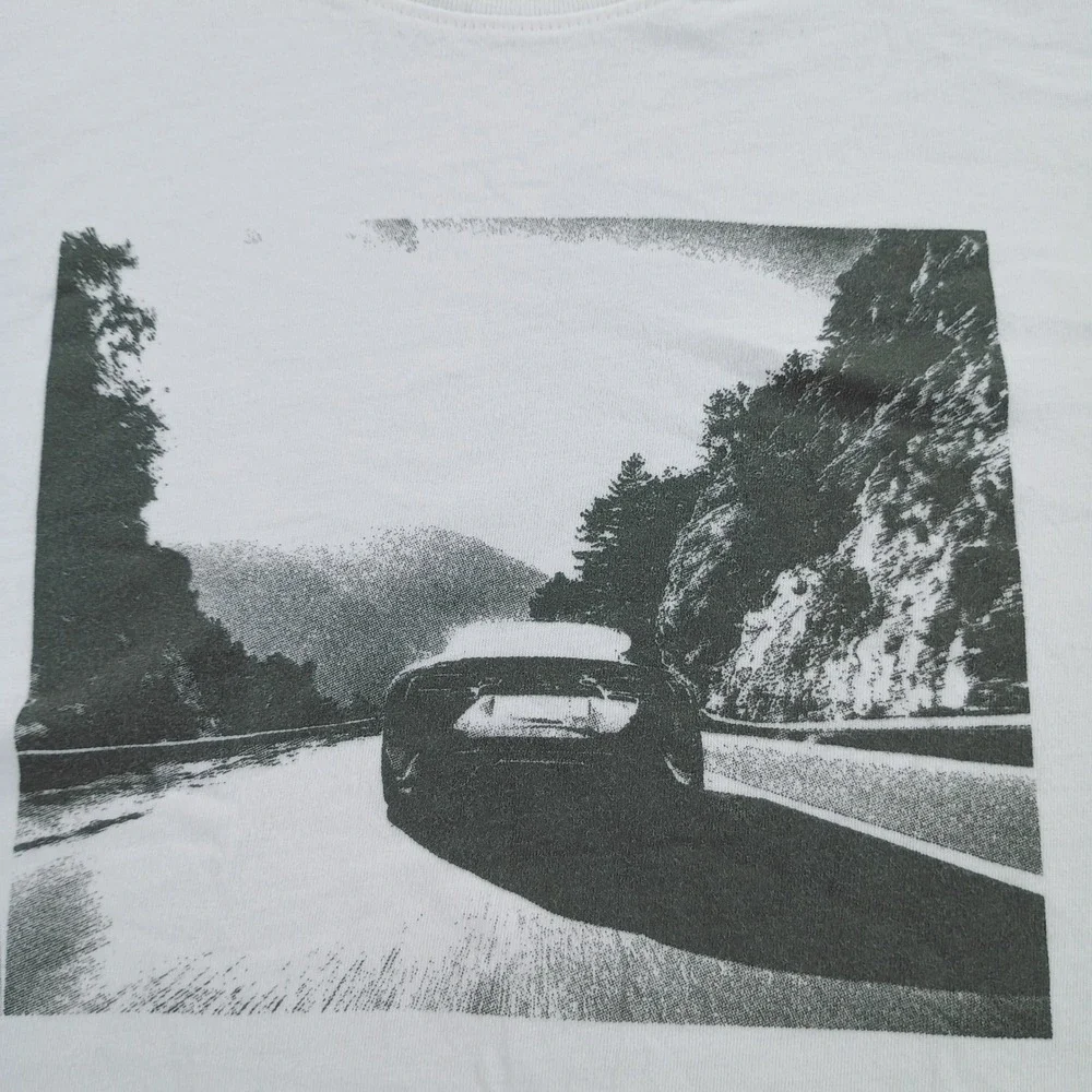 Banana Republic Mens Graphic Tee White Medium Car Print Premium Wash